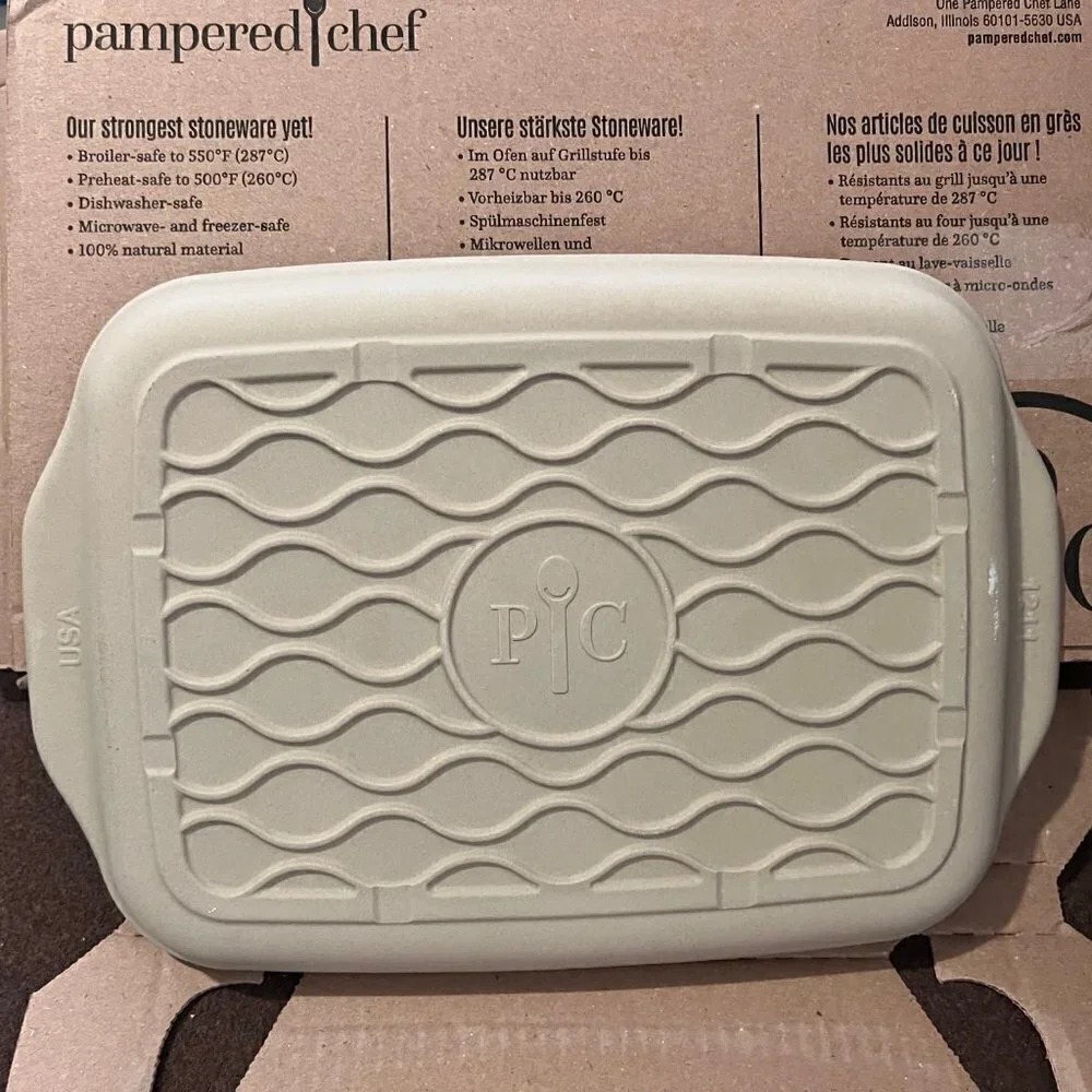 Pampered Chef Medium Stone Bar Pan NEW